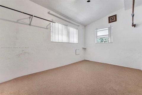 House in Davie, Florida 2 bedrooms, 85.19 sq.m. № 1708403 - photo 20