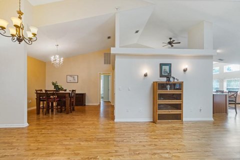 House in Homosassa, Florida 4 bedrooms, 281.31 sq.m. № 1757562 - photo 21