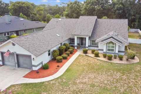 House in Homosassa, Florida 4 bedrooms, 281.31 sq.m. № 1757562 - photo 5