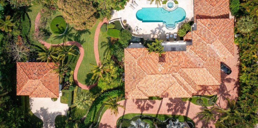 Villa ou maison à Palm Beach, Floride 8 chambres, 778.15 m2 № 2407691