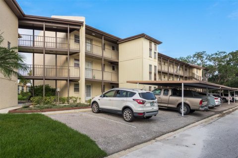 Condo in New Port Richey, Florida, 1 bedroom  № 1827214 - photo 2