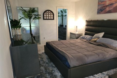 Copropriété à vendre à New Port Richey, Floride: 1 chambre, 68 m2 № 1827214 - photo 20