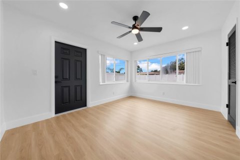 Villa ou maison à vendre à Kenneth City, Floride: 3 chambres, 109.16 m2 № 1919094 - photo 21