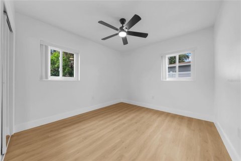 Villa ou maison à vendre à Kenneth City, Floride: 3 chambres, 109.16 m2 № 1919094 - photo 30