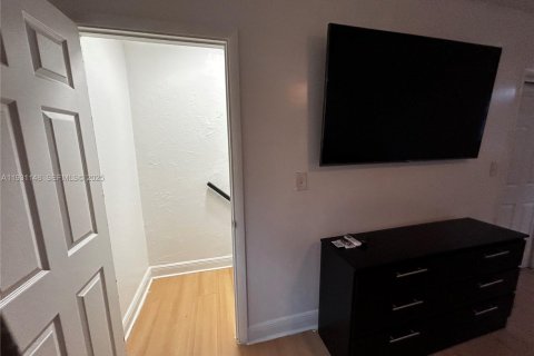 Снять в аренду квартиру в Форт-Лодердейл, Флорида 1 спальня, 169.45м2, № 2035011 - фото 21