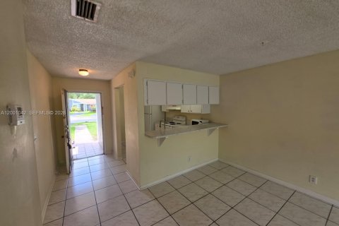 Touwnhouse à vendre à Sunrise, Floride: 2 chambres, 88.63 m2 № 2065298 - photo 19