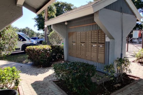 Touwnhouse à vendre à Sunrise, Floride: 2 chambres, 88.63 m2 № 2065298 - photo 26