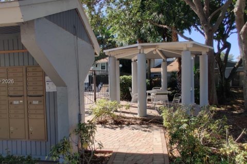 Touwnhouse à vendre à Sunrise, Floride: 2 chambres, 88.63 m2 № 2065298 - photo 27