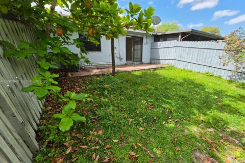 Touwnhouse à vendre à Sunrise, Floride: 2 chambres, 88.63 m2 № 2065298 - photo 20