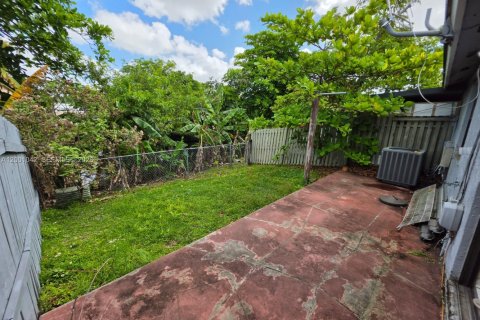 Touwnhouse à vendre à Sunrise, Floride: 2 chambres, 88.63 m2 № 2065298 - photo 21