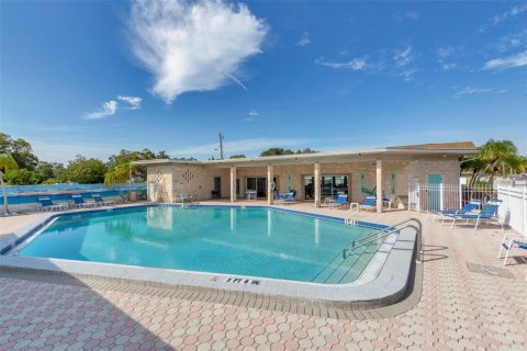 House in Largo, Florida 1 bedroom, 50.54 sq.m. № 1557097 - photo 27