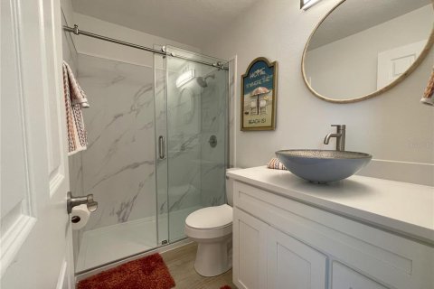 House in Largo, Florida 1 bedroom, 50.54 sq.m. № 1557097 - photo 16