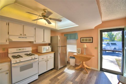 Casa en venta en Winter Haven, Florida, 2 dormitorios, 93.65 m2 № 2093135 - foto 6