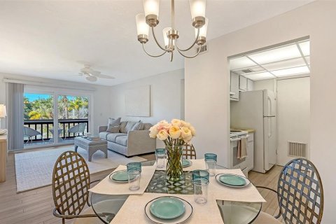Copropriété à vendre à Sarasota, Floride: 2 chambres, 81.38 m2 № 2118307 - photo 10