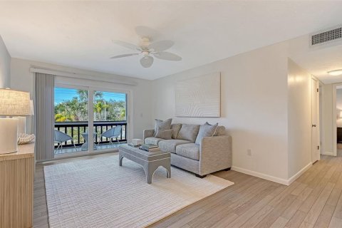 Copropriété à vendre à Sarasota, Floride: 2 chambres, 81.38 m2 № 2118307 - photo 2