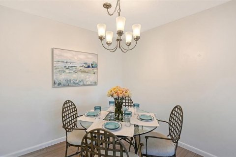 Copropriété à vendre à Sarasota, Floride: 2 chambres, 81.38 m2 № 2118307 - photo 12