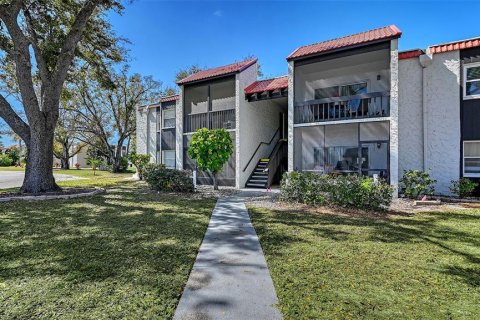Condo in Sarasota, Florida, 2 bedrooms № 2118307
