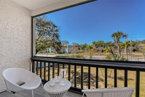 Copropriété à vendre à Sarasota, Floride: 2 chambres, 81.38 m2 № 2118307 - photo 5
