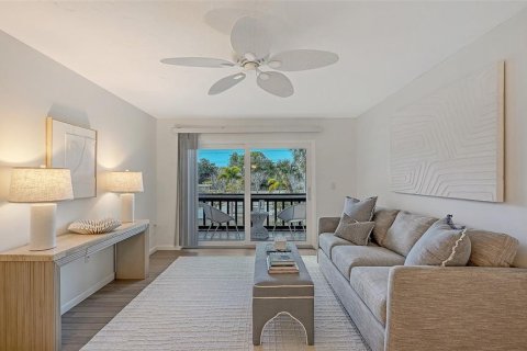 Copropriété à vendre à Sarasota, Floride: 2 chambres, 81.38 m2 № 2118307 - photo 4