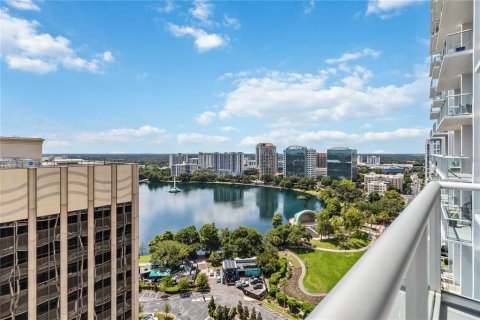 Condo in Orlando, Florida, 2 bedrooms  № 1244001 - photo 22