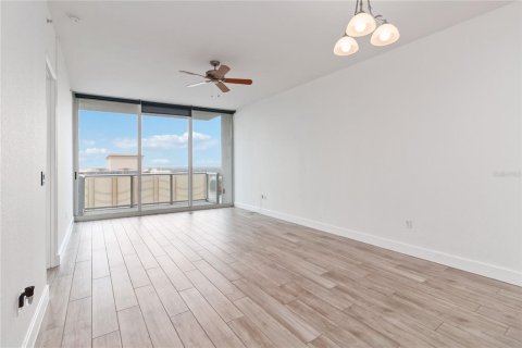 Condo in Orlando, Florida, 2 bedrooms  № 1244001 - photo 19