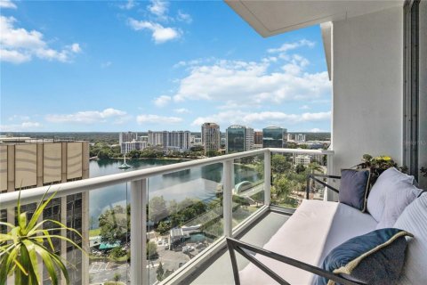Condo in Orlando, Florida, 2 bedrooms  № 1244001 - photo 21