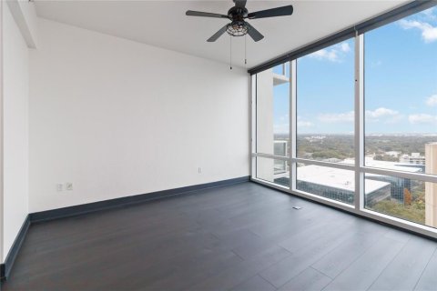 Condo in Orlando, Florida, 2 bedrooms  № 1244001 - photo 23