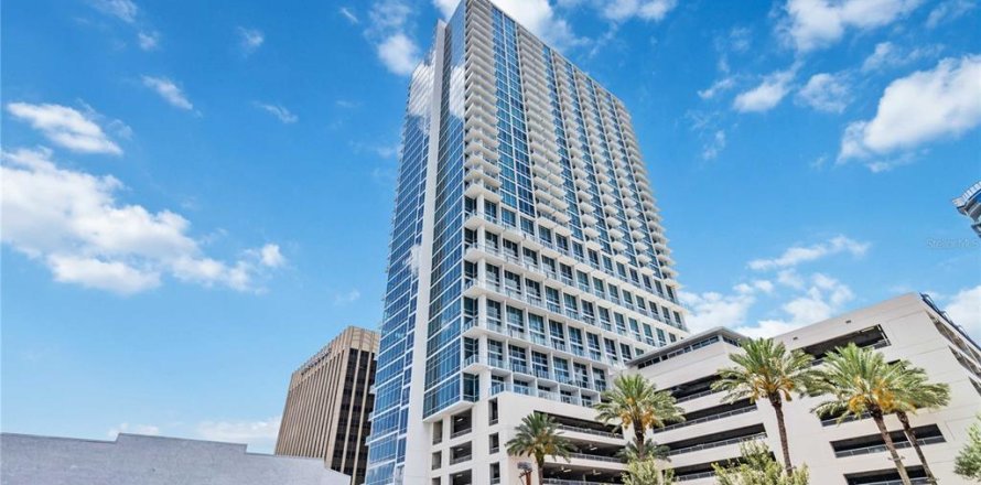 Condo in Orlando, Florida, 2 bedrooms  № 1244001