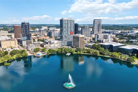 Condo in Orlando, Florida, 2 bedrooms  № 1244001 - photo 30
