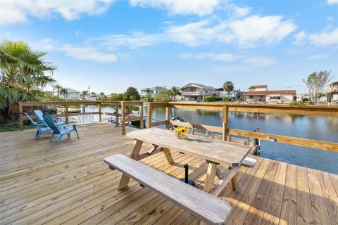 House in Hernando Beach, Florida 2 bedrooms, 109.07 sq.m. № 1552437 - photo 25