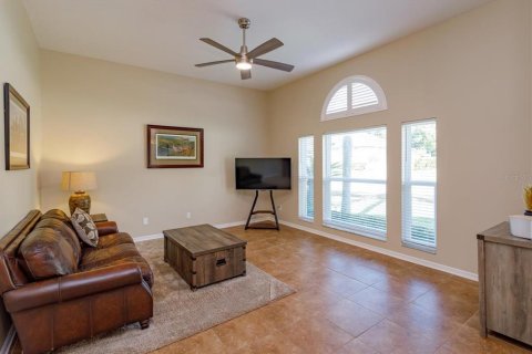Villa ou maison à vendre à Sanford, Floride: 4 chambres, 227.24 m2 № 2431745 - photo 19
