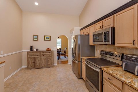 Villa ou maison à vendre à Sanford, Floride: 4 chambres, 227.24 m2 № 2431745 - photo 15
