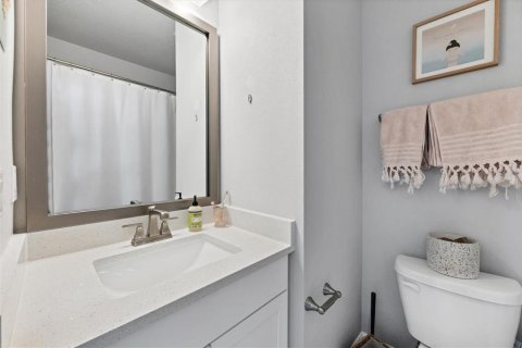 Townhouse in Sarasota, Florida 3 bedrooms, 191.56 sq.m. № 1837122 - photo 22