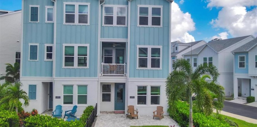 Adosado en Sarasota, Florida 3 dormitorios, 191.56 m2 № 1837122