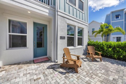 Townhouse in Sarasota, Florida 3 bedrooms, 191.56 sq.m. № 1837122 - photo 3