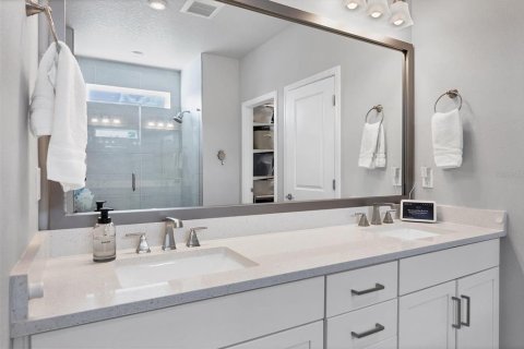 Townhouse in Sarasota, Florida 3 bedrooms, 191.56 sq.m. № 1837122 - photo 19