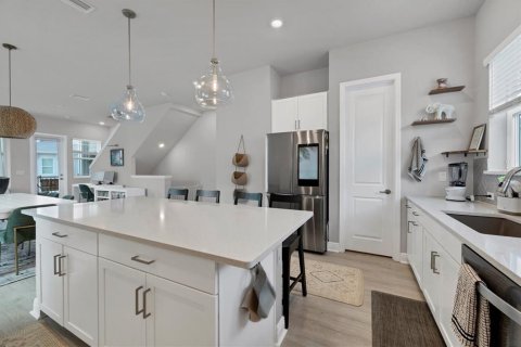 Townhouse in Sarasota, Florida 3 bedrooms, 191.56 sq.m. № 1837122 - photo 13