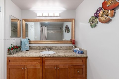 Condominio en venta en Aventura, Florida, 3 dormitorios, 184.69 m2 № 1889423 - foto 17