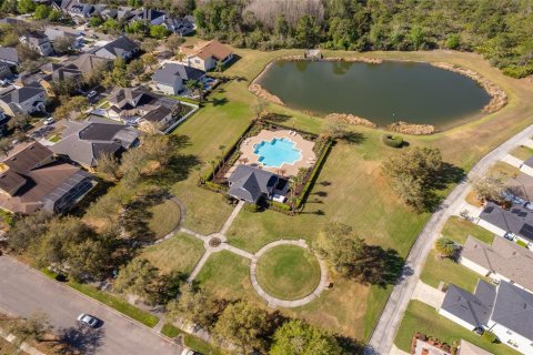 House in Orlando, Florida 3 bedrooms, 213.4 sq.m. № 2227479 - photo 13