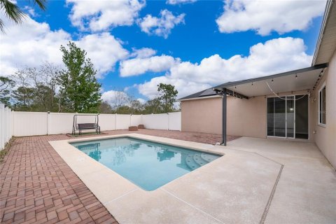 House in Orlando, Florida 3 bedrooms, 213.4 sq.m. № 2227479 - photo 8