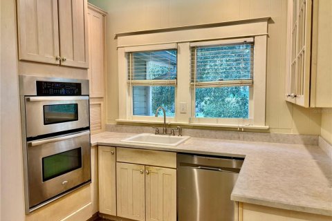 House in Mount Dora, Florida 2 bedrooms, 112.23 sq.m. № 1900240 - photo 13