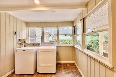 House in Mount Dora, Florida 2 bedrooms, 112.23 sq.m. № 1900240 - photo 15