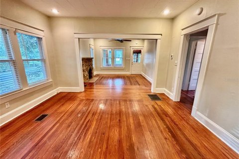 House in Mount Dora, Florida 2 bedrooms, 112.23 sq.m. № 1900240 - photo 9