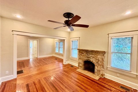 House in Mount Dora, Florida 2 bedrooms, 112.23 sq.m. № 1900240 - photo 11