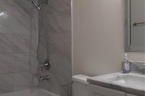 Снять в аренду таунхаус в Мейтленд, Флорида 3 комнаты, 145.39м2, № 1797803 - фото 12