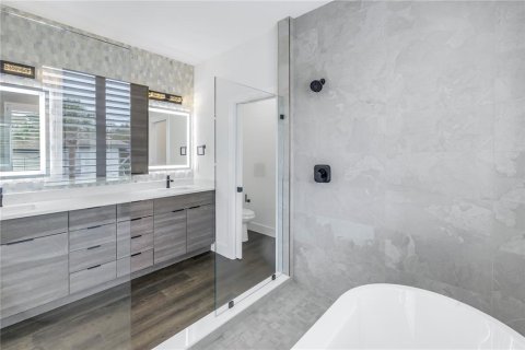 Townhouse in Tampa, Florida 4 bedrooms, 214.42 sq.m. № 1766100 - photo 22