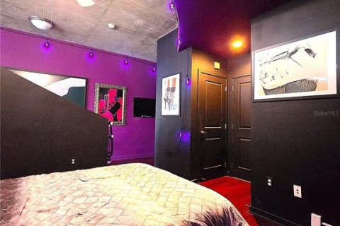Condominio en venta en Orlando, Florida, 1 dormitorio, 79.34 m2 № 2223058 - foto 23