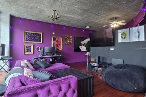 Condominio en venta en Orlando, Florida, 1 dormitorio, 79.34 m2 № 2223058 - foto 13