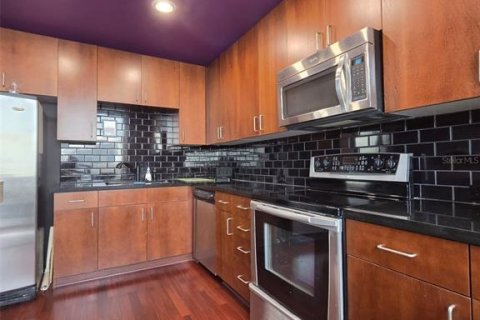 Condominio en venta en Orlando, Florida, 1 dormitorio, 79.34 m2 № 2223058 - foto 9