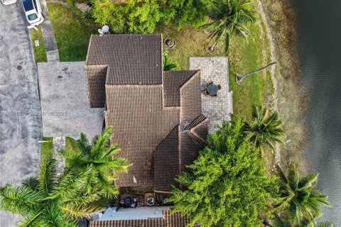 Villa ou maison à vendre à Miami, Floride: 3 chambres, 169.92 m2 № 1976667 - photo 10